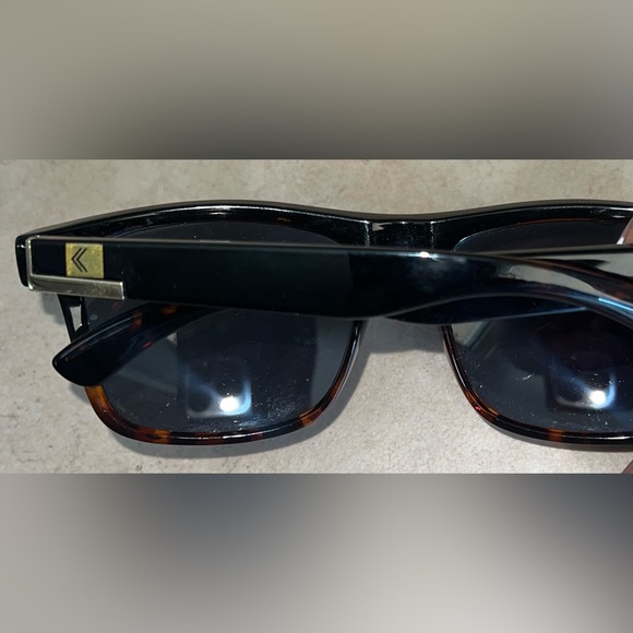 Kreedom District “Be Strong and Courageous” brown & Black combo sunglasses UV400 - Picture 3 of 8